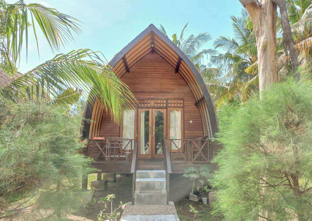 Nusa Indah Bungalows Gili Air Exterior foto
