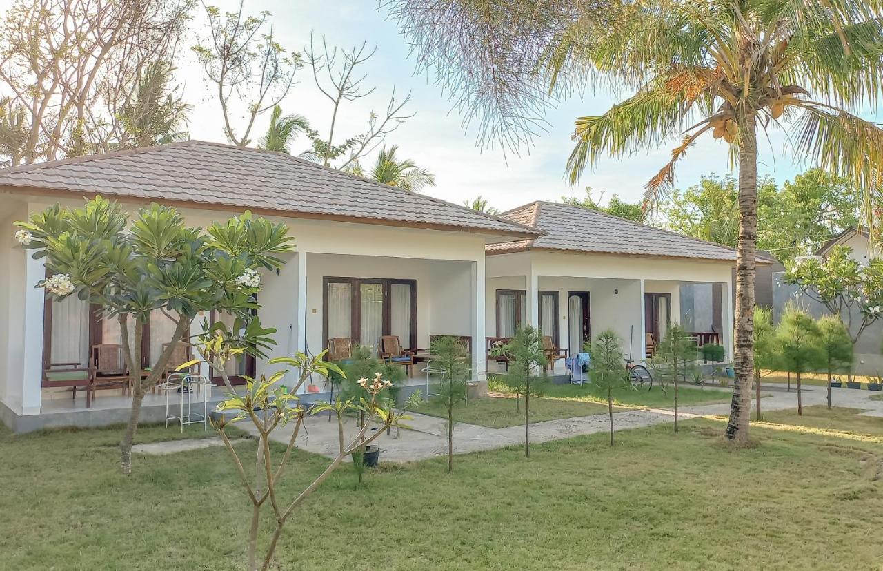 Nusa Indah Bungalows Gili Air Exterior foto