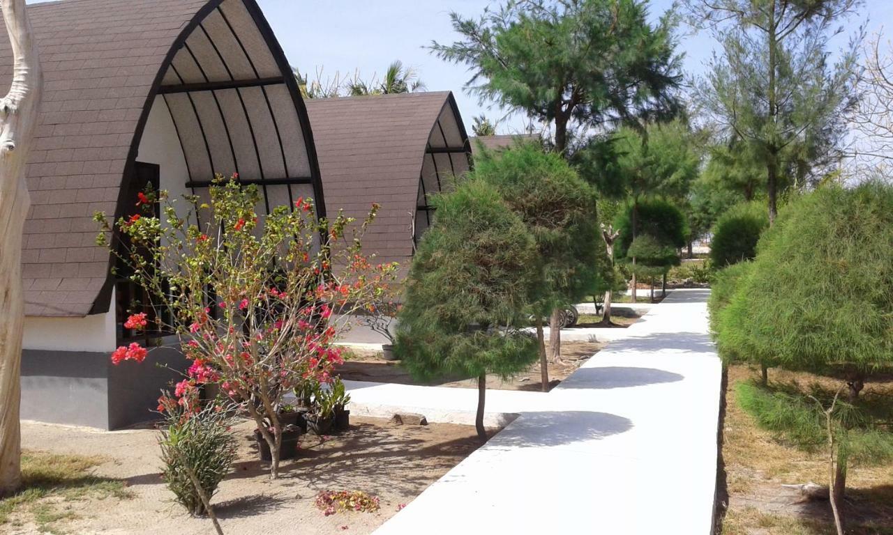 Nusa Indah Bungalows Gili Air Exterior foto