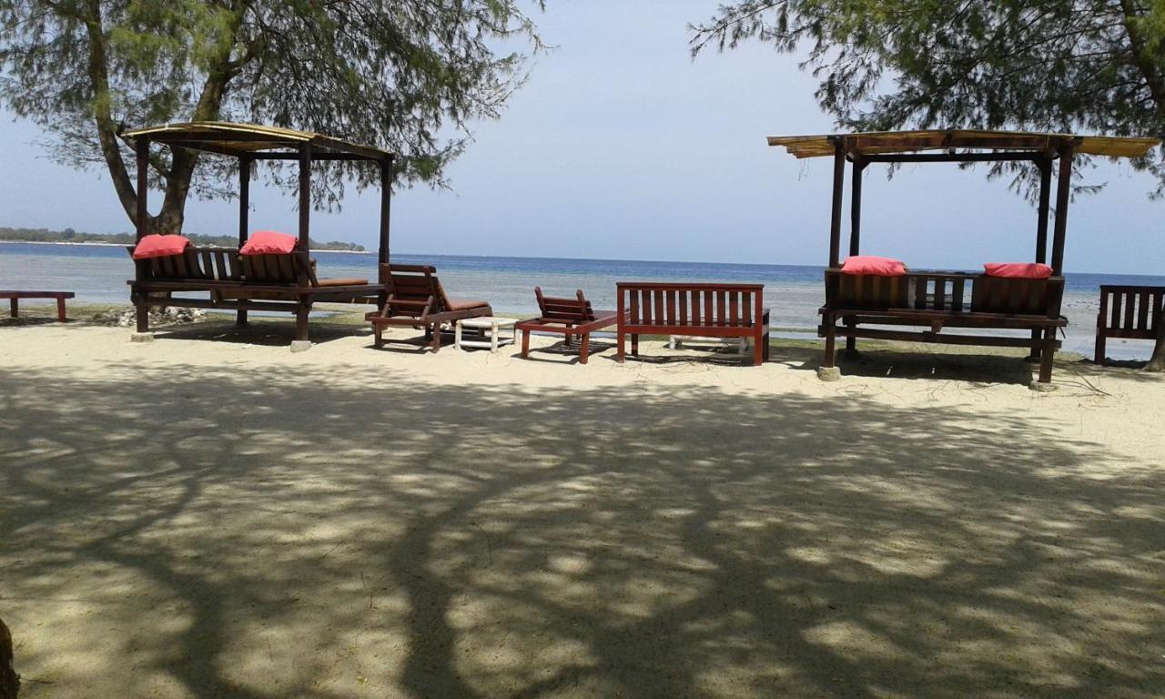 Nusa Indah Bungalows Gili Air Exterior foto